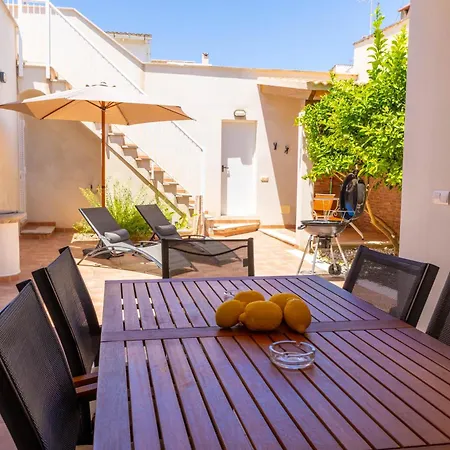 Casa Embat, A Pocos Metros De La Playa Nyaraló *